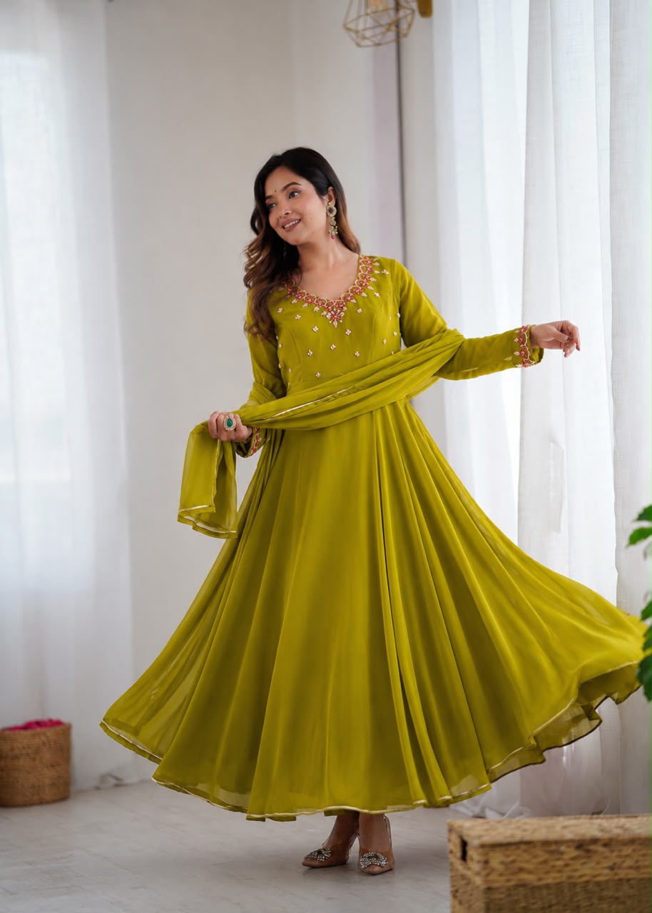Women’s Faux Georgette Princess Gown Set