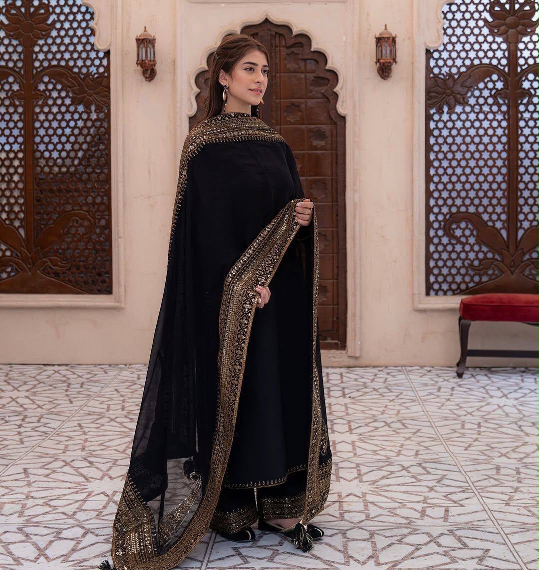 Women’s Heavy Roman Silk Embroidered Suit Set