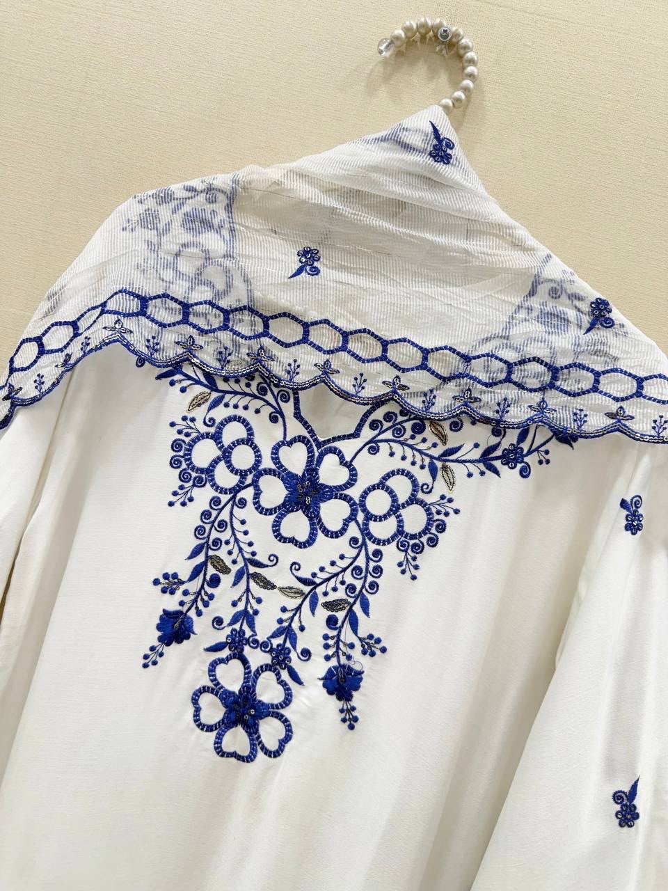 Women’s Mull Chanderi Embroidered White Farshi Salwar Suit with Dupatta