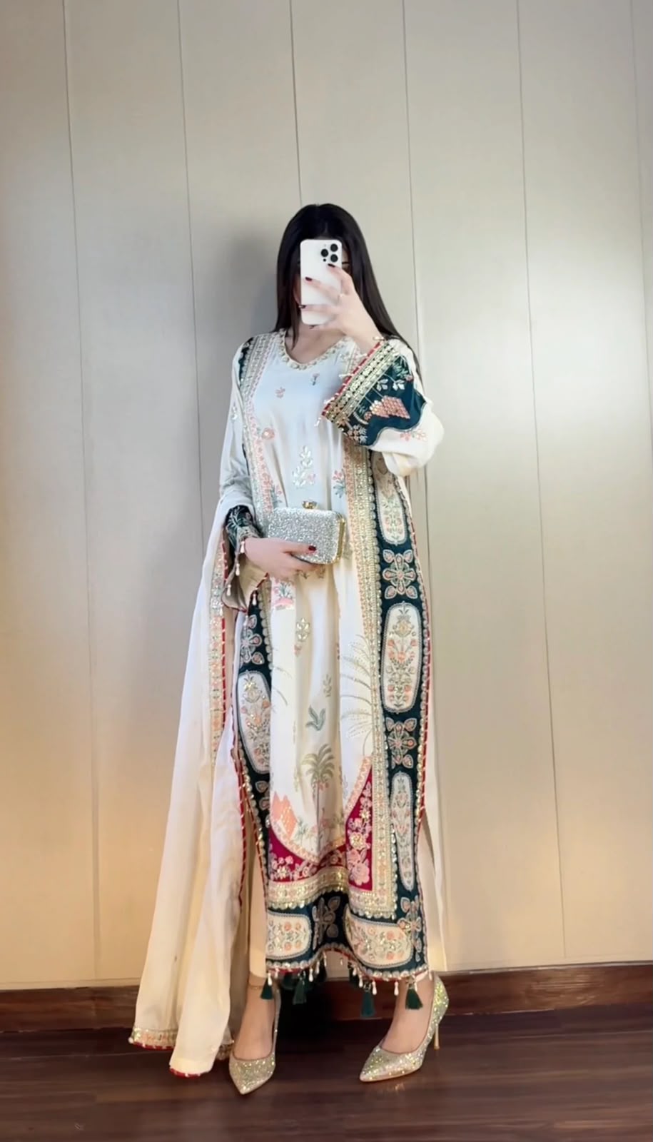 Women’s Star Silk Sequin Embroidered 3-Piece Set