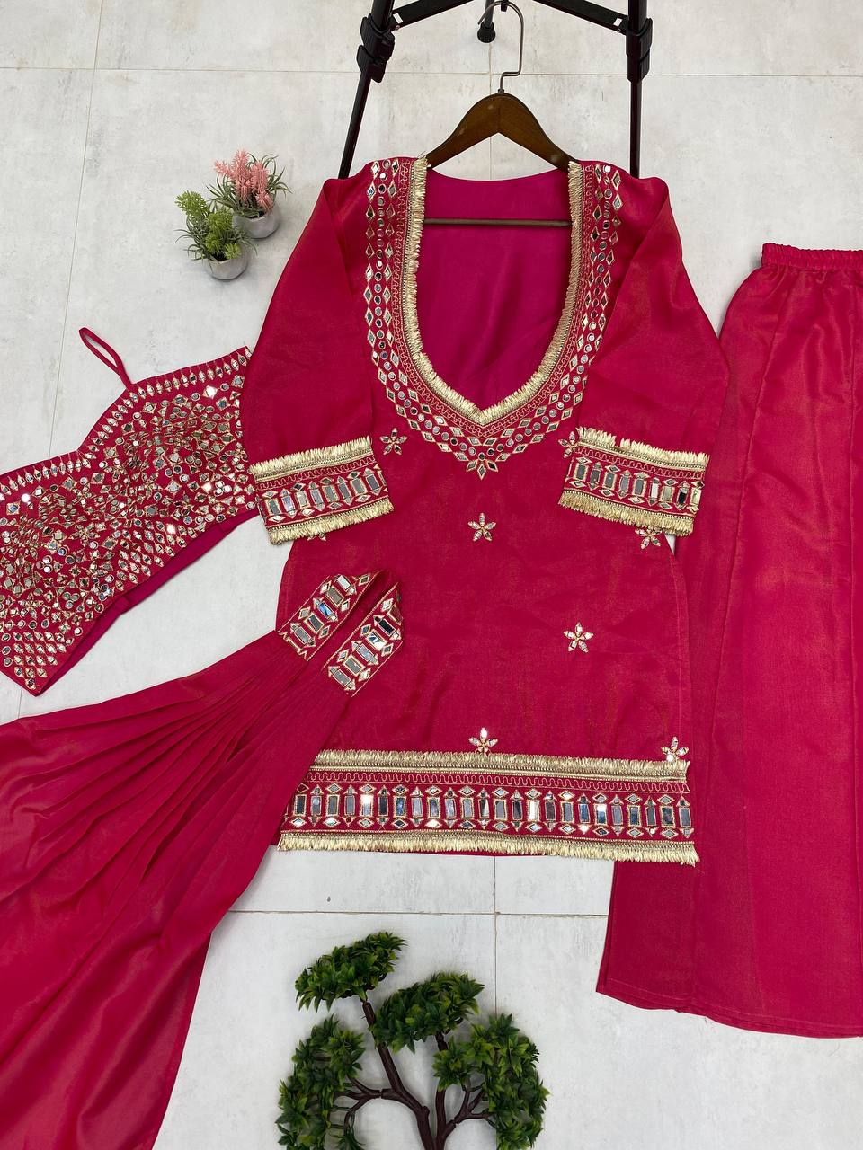 Trendy and Modern 4 piece set