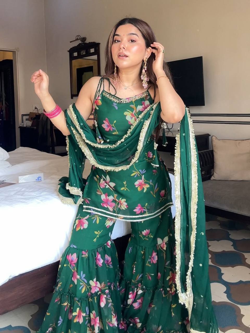 Viral Sharara Set
