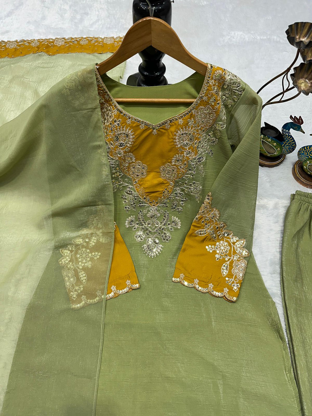 Elegant Ready to Wear Kurti Set