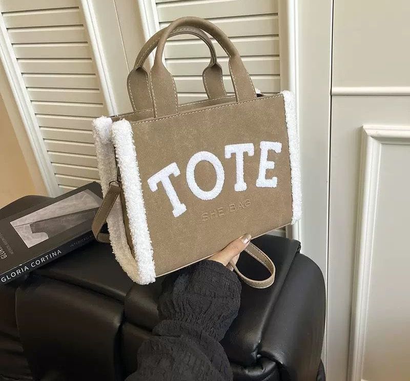 Trendy “TOTE” Mini Handbag with Fleece