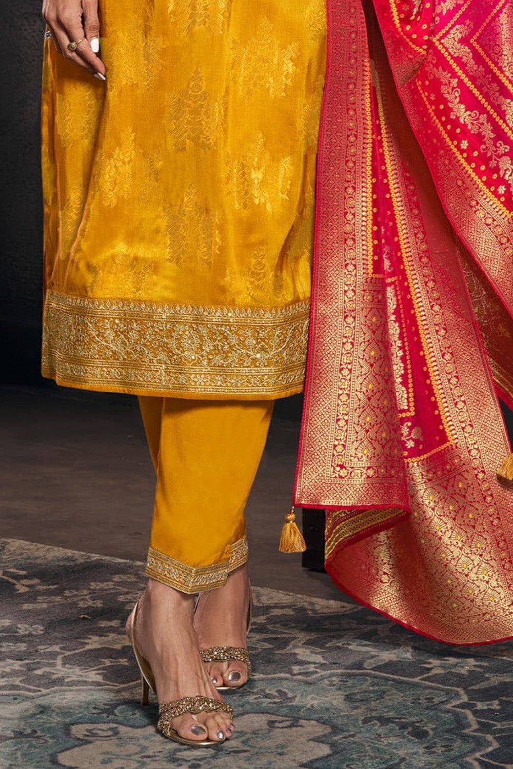 Shilpa Shetty Inspired Kurti Set