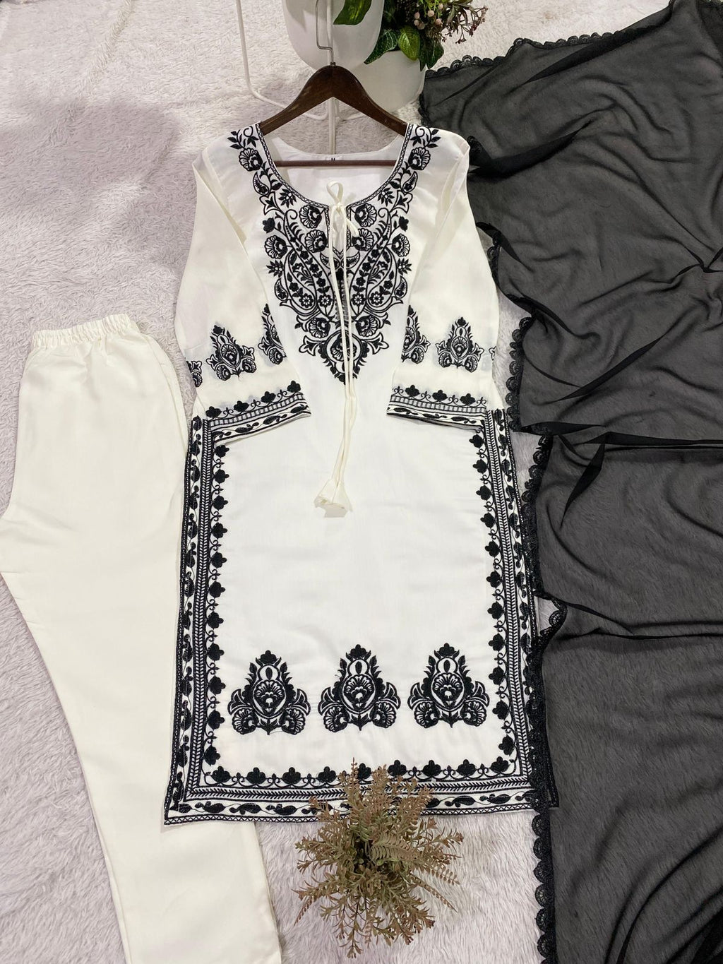 Festive Ivory Kurta Set with Bold Embroidery