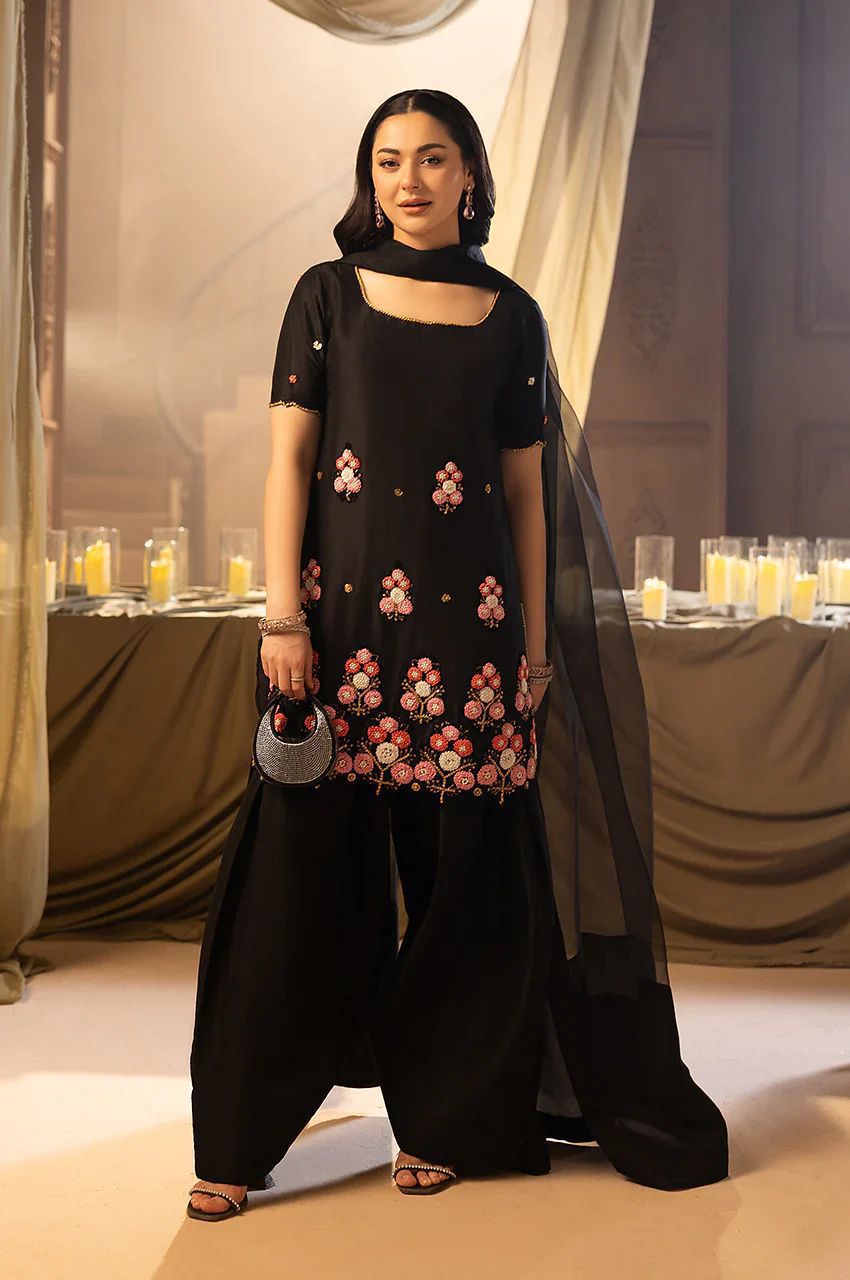 Black Beauty Floral Kurta Set