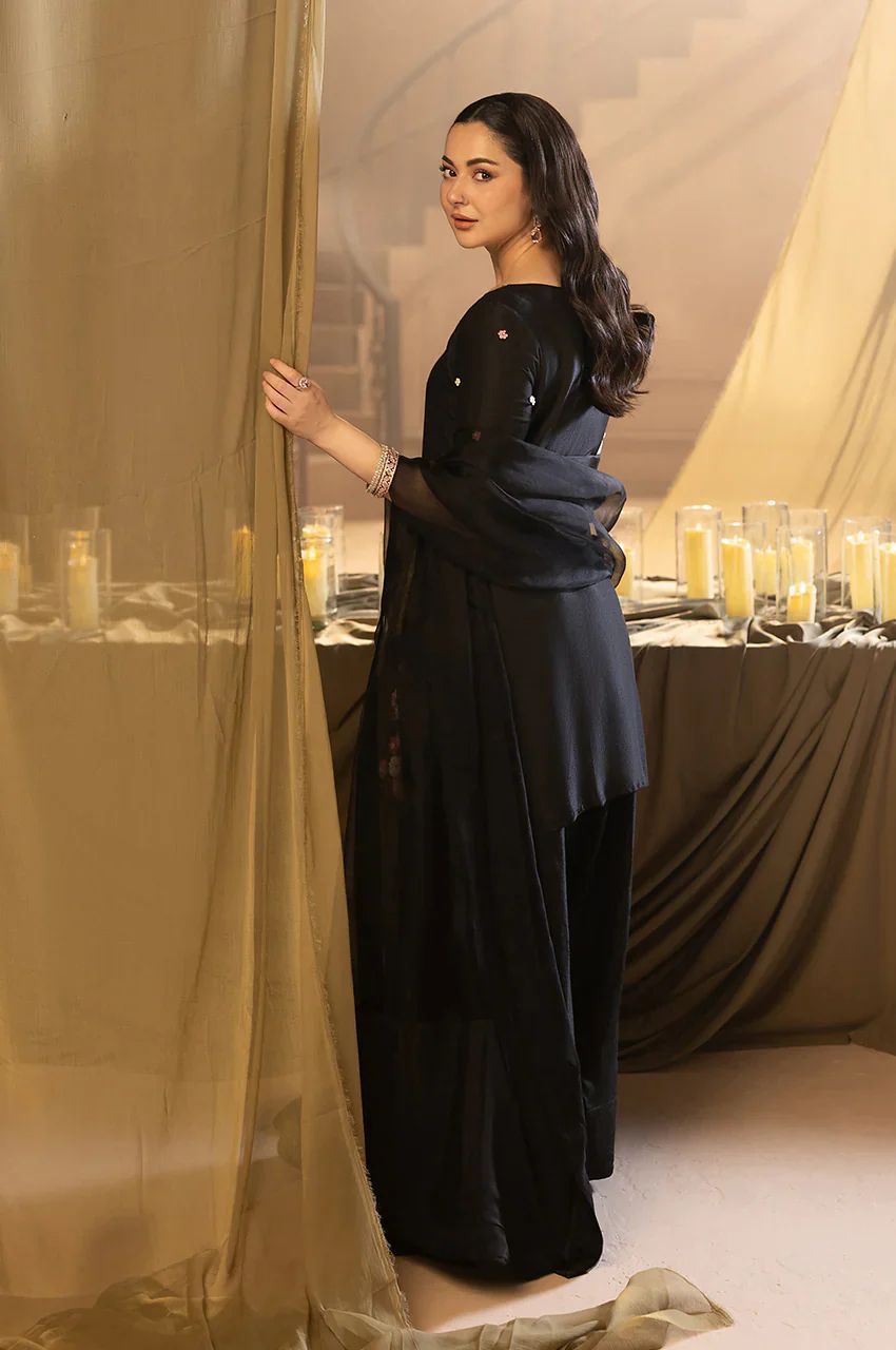 Black Beauty Floral Kurta Set