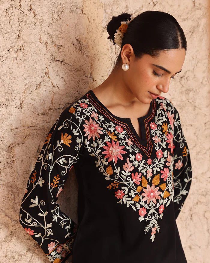 Evening Elegance Embroidered Black Suit Set