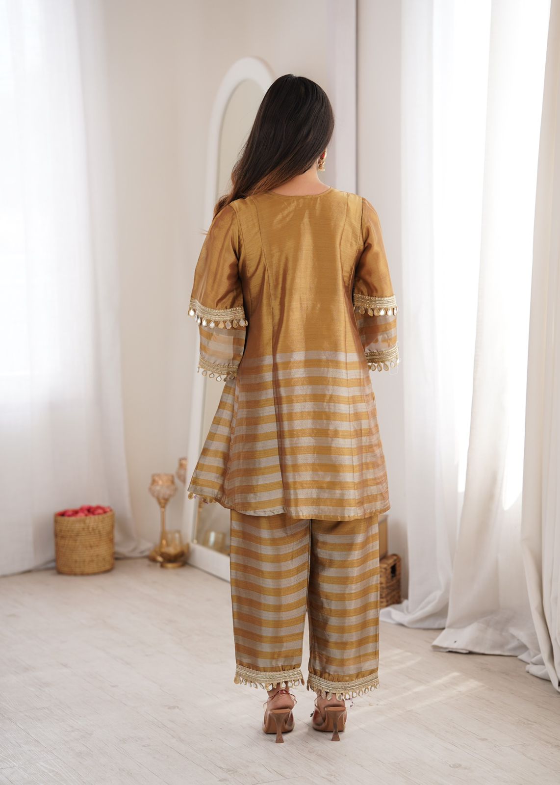 Designer Two-Tone Tissue Co-Ord Set with Batwa Bag