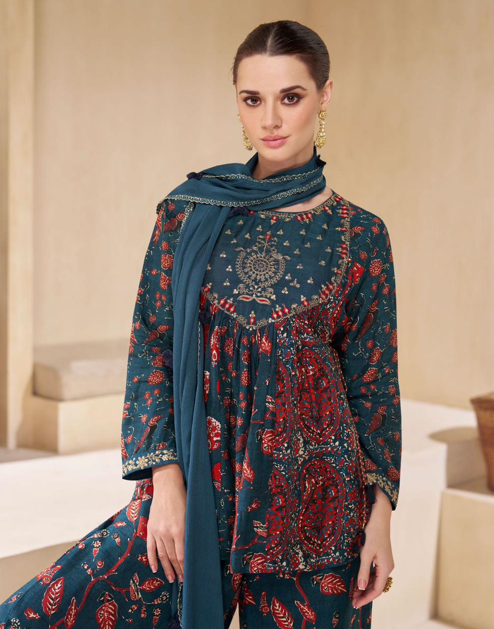 Chakori Designer Suit – Muslin & Chinon Silk