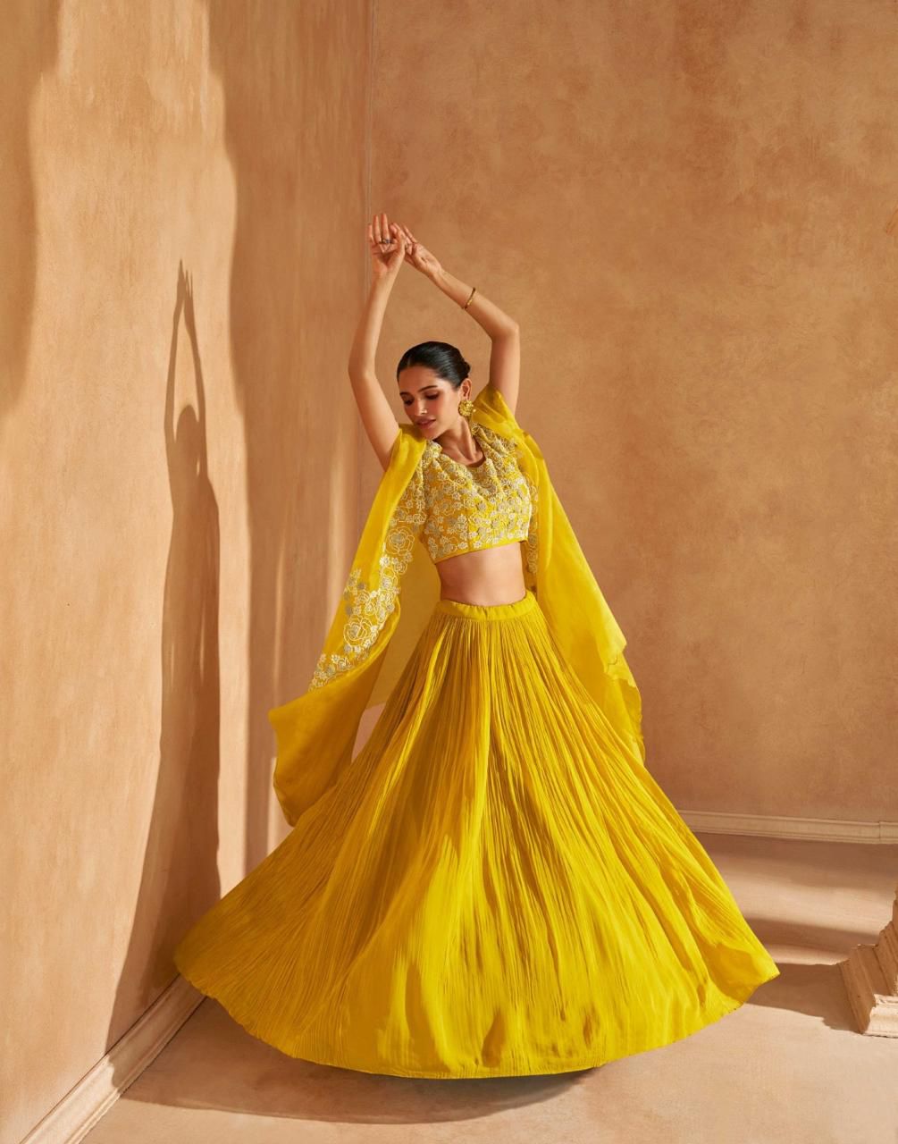 Festive Wear Lehenga Set with Intricate Threadwork