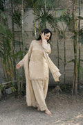 Demanding and Designer 3 piece Suit by Svarne
