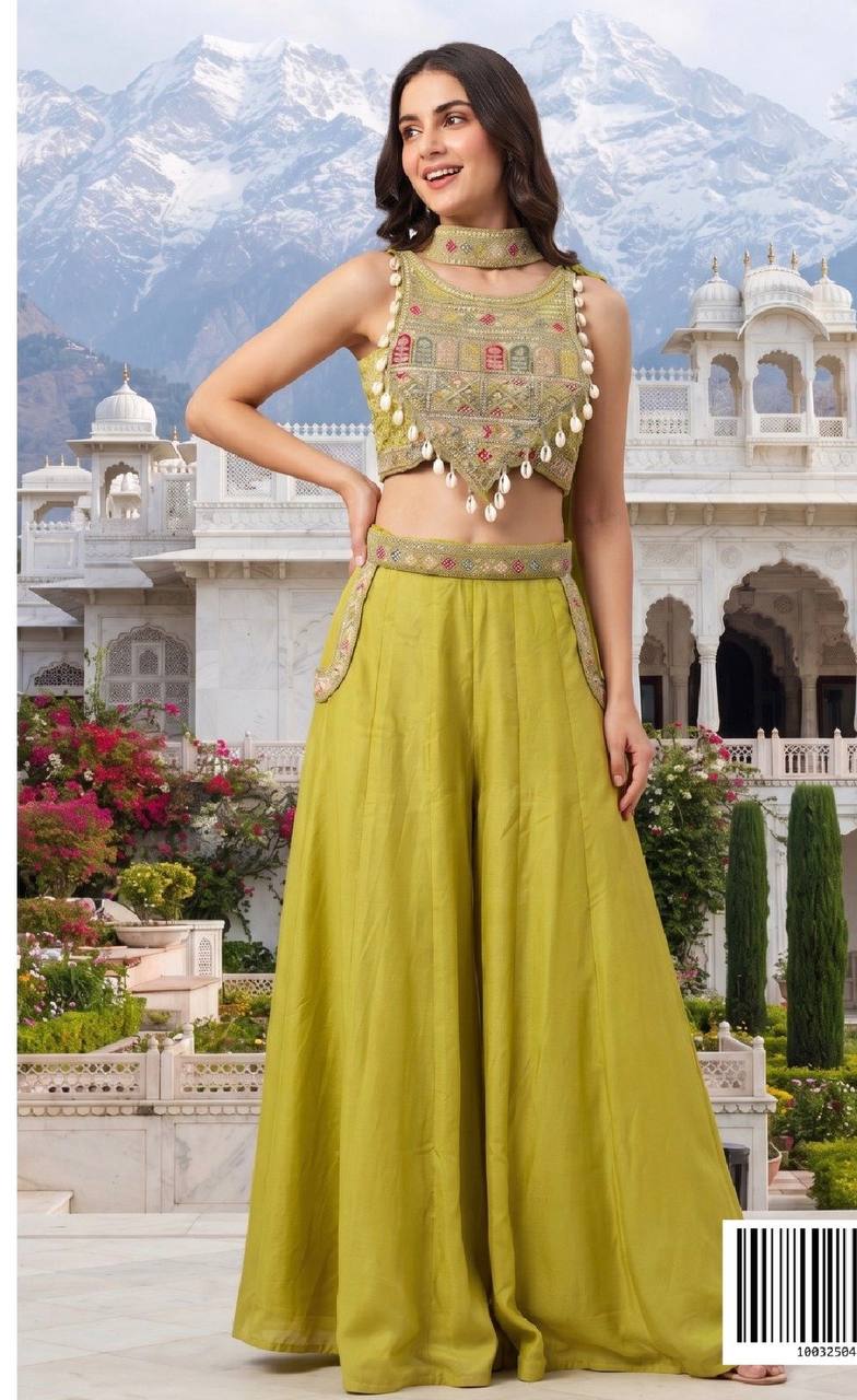 Women’s Rangoli Cyrus Embellished Outfit