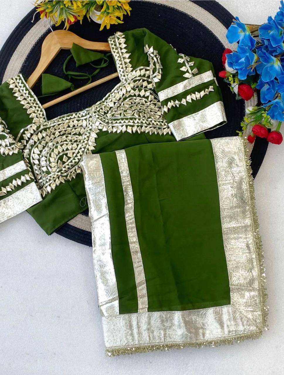 Women’s Embellished Saree with Mirror Work