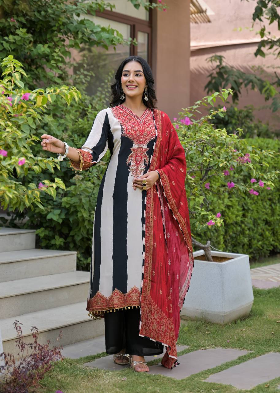 Women’s Natural Crepe Digital Printed Kurta Set
