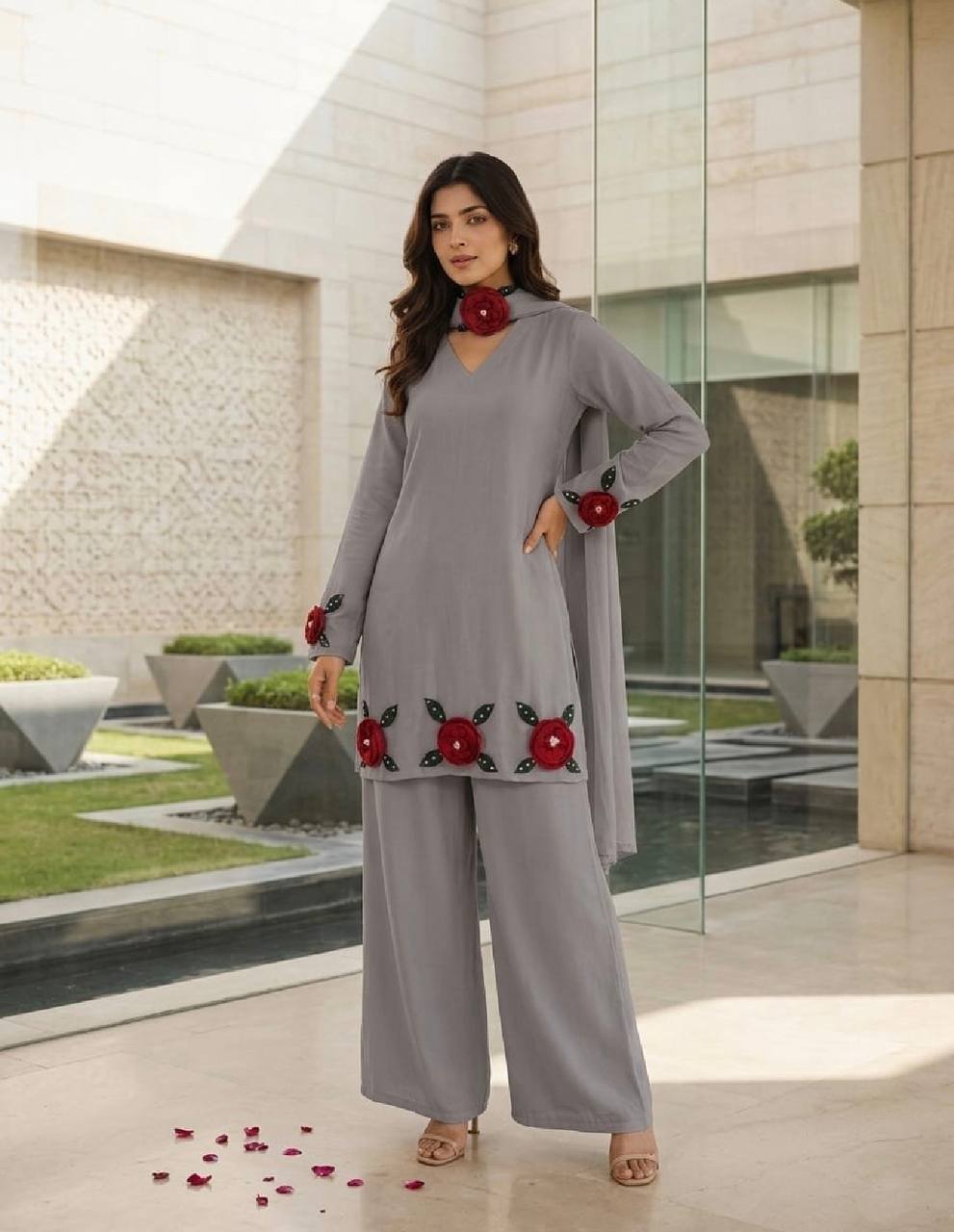 Women’s Mal Chanderi Floral Embroidered Suit Set