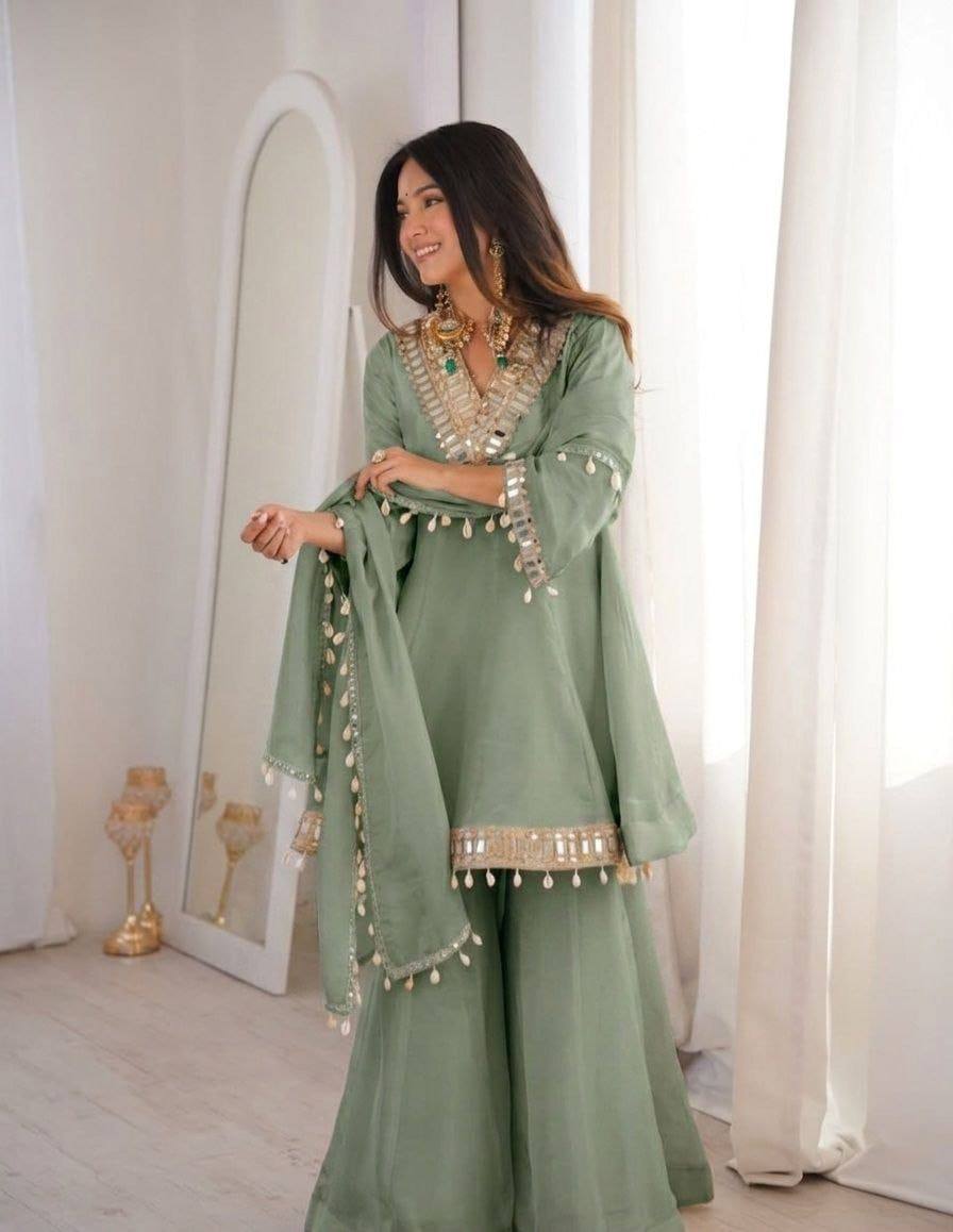 Women's Noor Zari & Mirror Anarkali Set