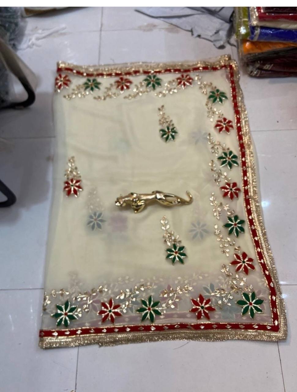 Women’s Hand Charkhi Gotta Patti Georgette Saree